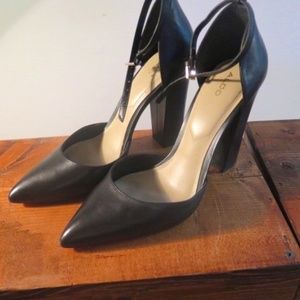 Aldo Nicholes, 4 inch block heels